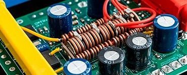 Развязка по питанию: как правильно ставить и рассчитывать конденсаторы для МК